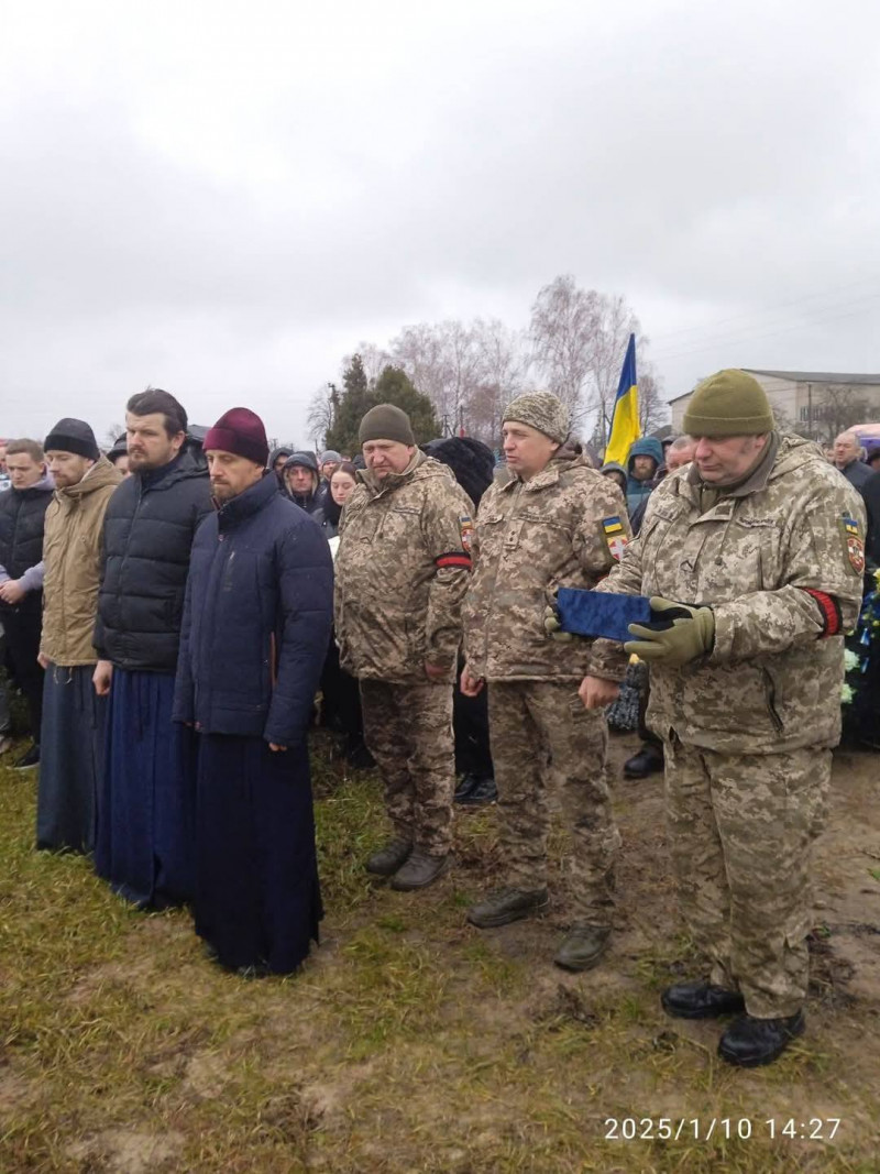 Навіки 27-річний: на Волині попрощались з молодим Героєм Павлом Копильцем