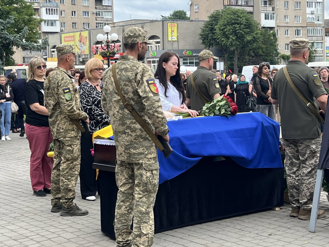 На Волині провели у вічність 27-річного Героя Артема Кузьмичука
