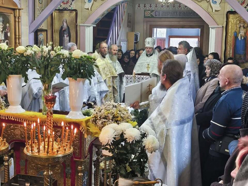 Понад 30 років був настоятелем храму: на Волині провели в останню путь священника