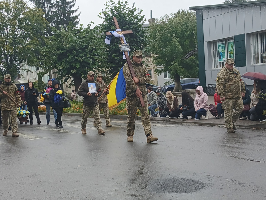 Серце зупинилося на Харківщині: на Волинь «на щиті» назавжди повернувся захисник Віктор Мельничук