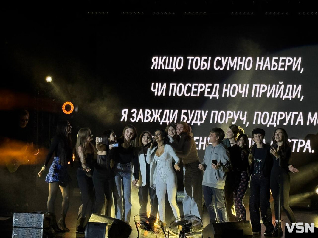 Анна Трінчер запалила Луцьк: тепло, жіноча енергія й пісні для душі