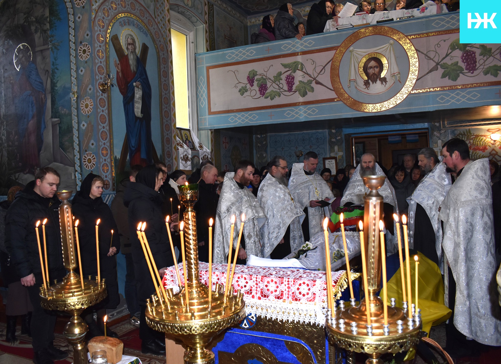 Сумне новоріччя: усе село на Волині зійшлося провести Героя Володимира Кушнерика