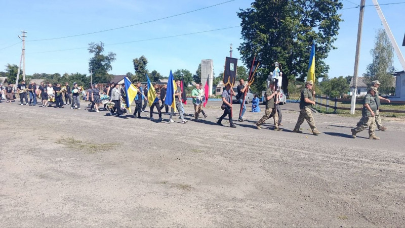Залізничник, який став оператором БпЛА: на Волині попрощалися із Героєм Василем Мотрунчиком