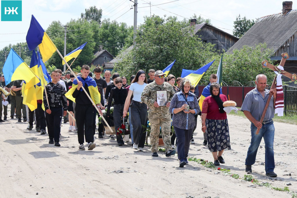 Загинув понад рік тому: на Волині поховали Героя Василя Душенка