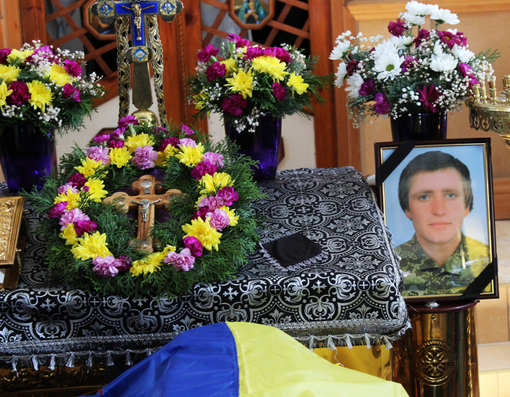 Півтора року невідомості: на Волині попрощалися із загиблим на Курщині Валентином Волошиним