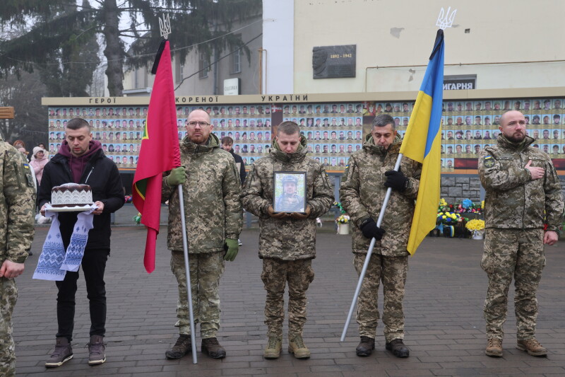 У Луцьку провели в останню путь 36-річного Героя Михайлом Миколайовичем Чернюком