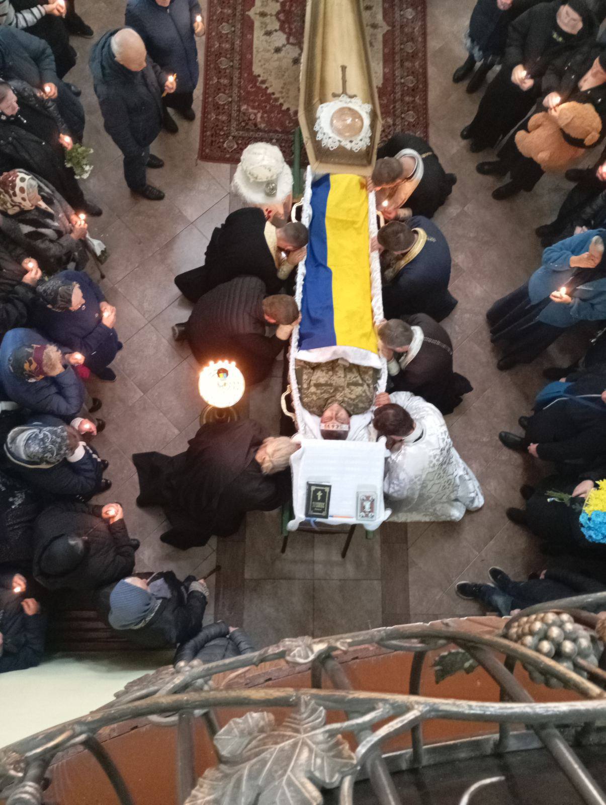 Загинув унаслідок ворожого обстрілу: на Волині попрощались з Героєм Іваном Горбачем