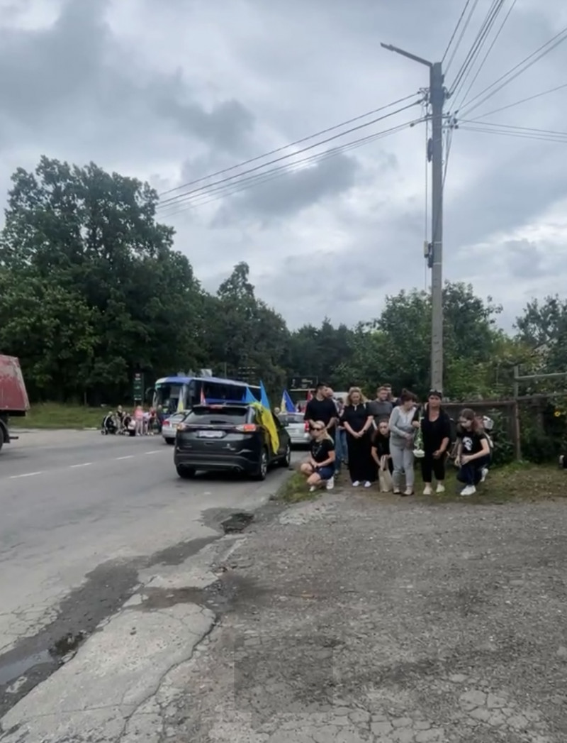 Загинув у квітні на Донеччині: на Волинь «на щиті» назавжди повернувся молодий Герой Петро Низовий