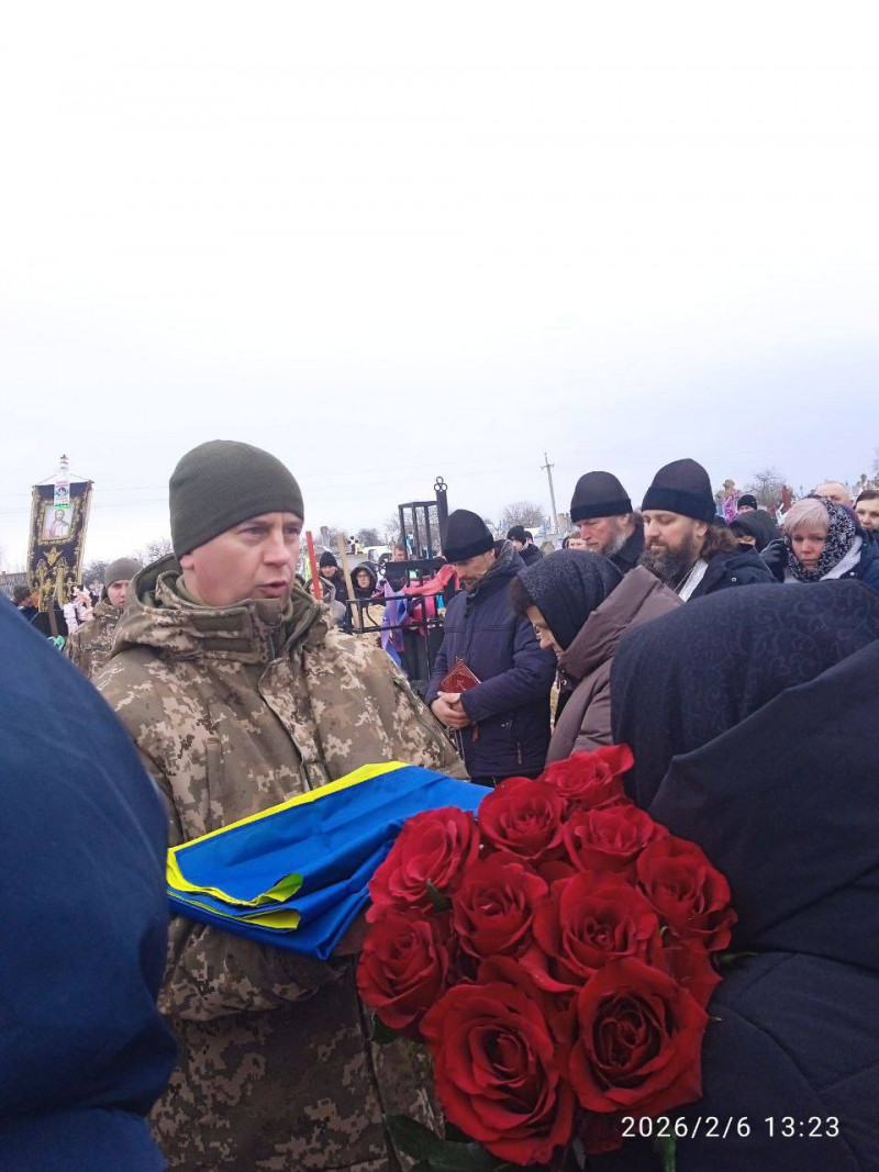 Громада провела в останню путь 53-річного Героя Юрія Зінчука