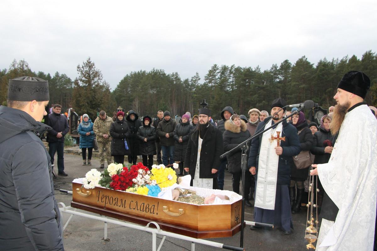 Мінно-вибухова травма забрала життя Героя: на Волині попрощались із 28-річним захисником Володимиром Левчиком