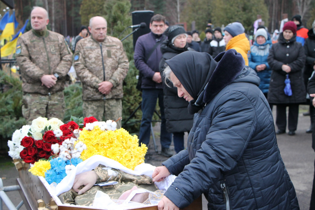 Мінно-вибухова травма забрала життя Героя: на Волині попрощались із 28-річним захисником Володимиром Левчиком