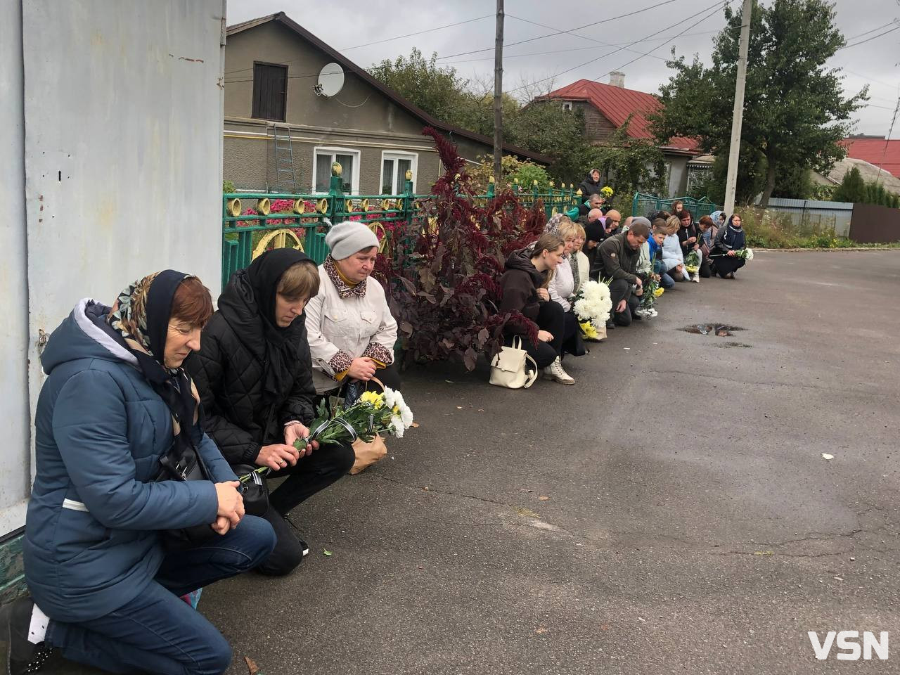 Війна забрала у батьків двох синів: на Волині попрощалися з воїном Русланом Барщевським