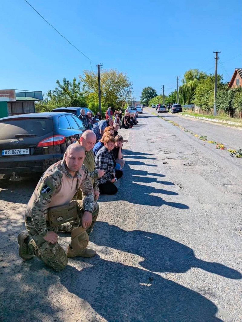 Півторарічний син більше не обійме батька: на Волині попрощалися з 30-річним воїном Віталієм Ксьондзиком