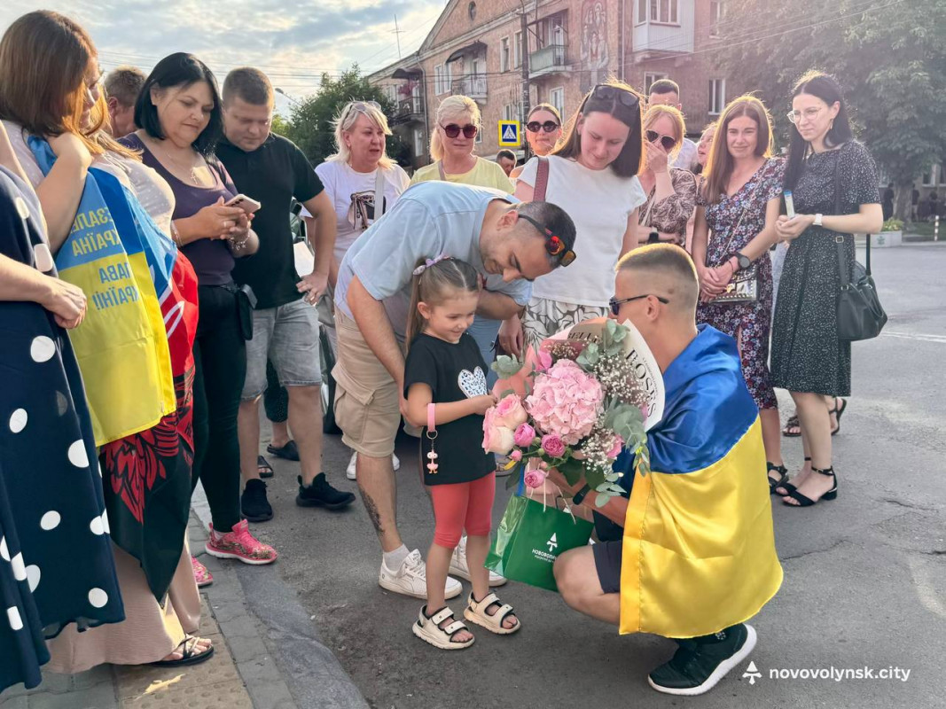 Волинь вітає Героя: Олег Карпюк повернувся додому у рідне місто після полону