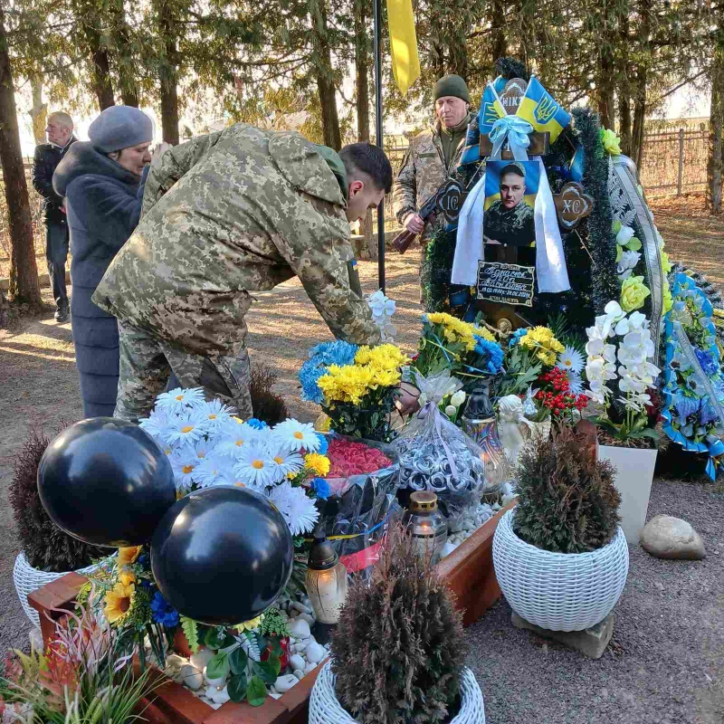 На Волині відкрили меморіальну дошку загиблому воїну Ігорю Панасюку