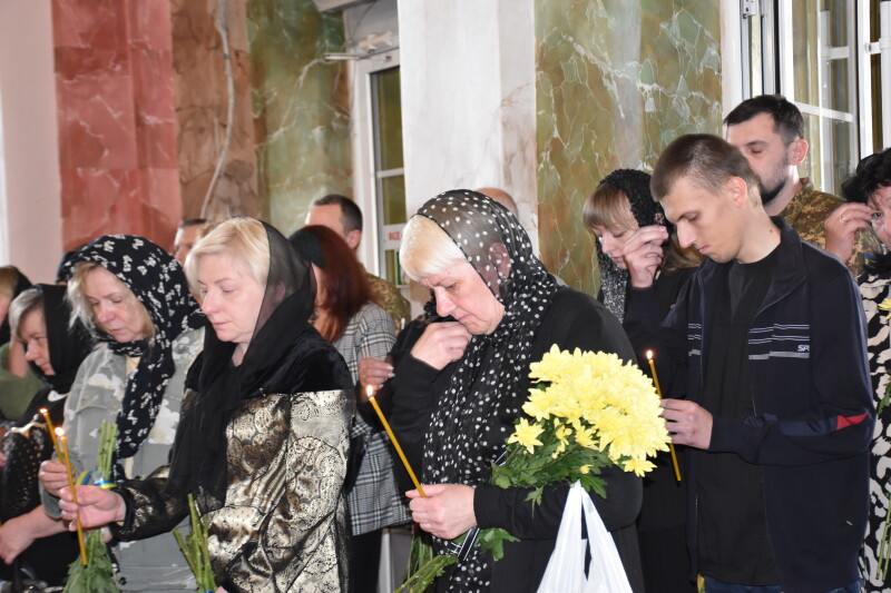 Загинули понад рік тому: у Луцьку попрощалися з двома Героями Андрієм Кравчуком та Романом Смалем