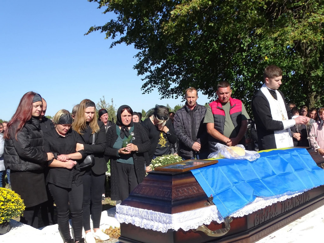 Війна забрала життя Героя: на Волині провели в останню путь Ігоря Бебеса