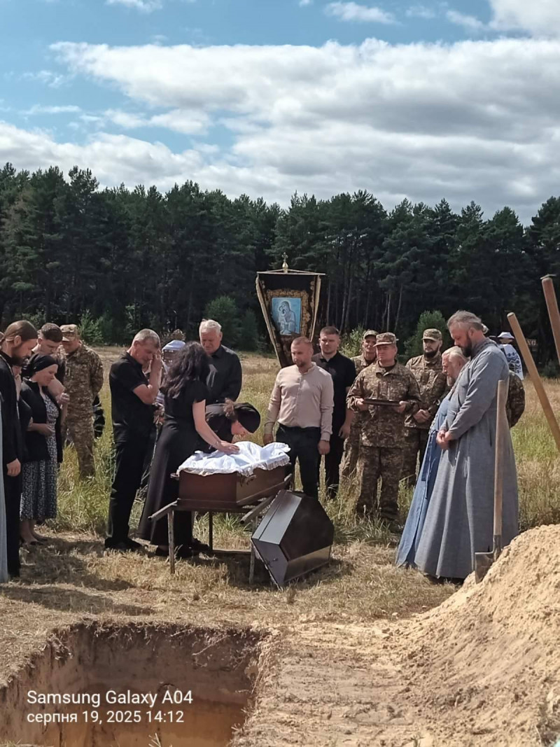 Навіки 31: на Волині в останню путь провели Героя Олега Оксенюка