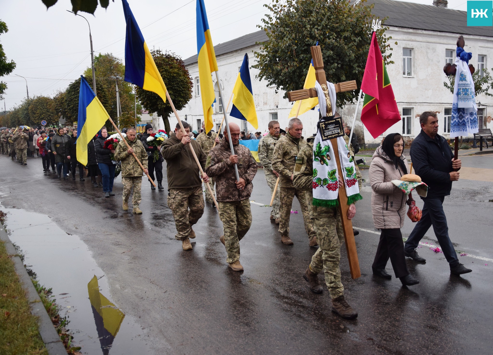 Навіки молодий: на Волині в останню дорогу провели Героя Олега Гарбара