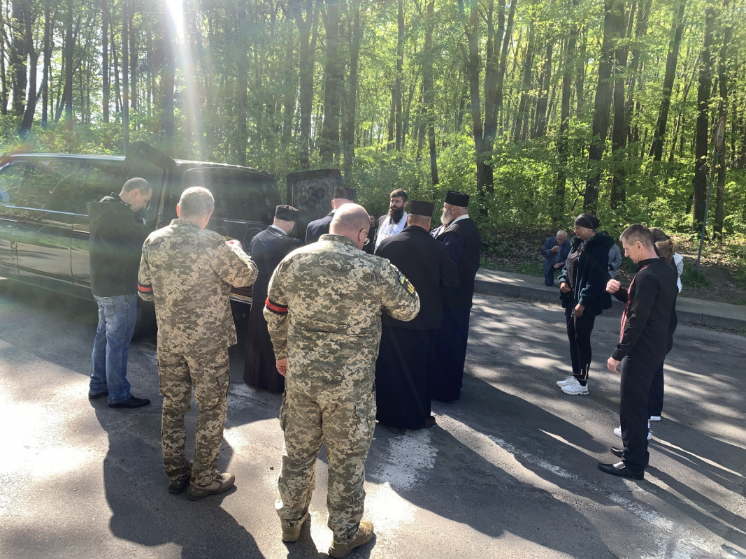 Два брати загинули на війні з різницею 2 роки: на Волині поховали 23-річного Героя Юрія Радчука
