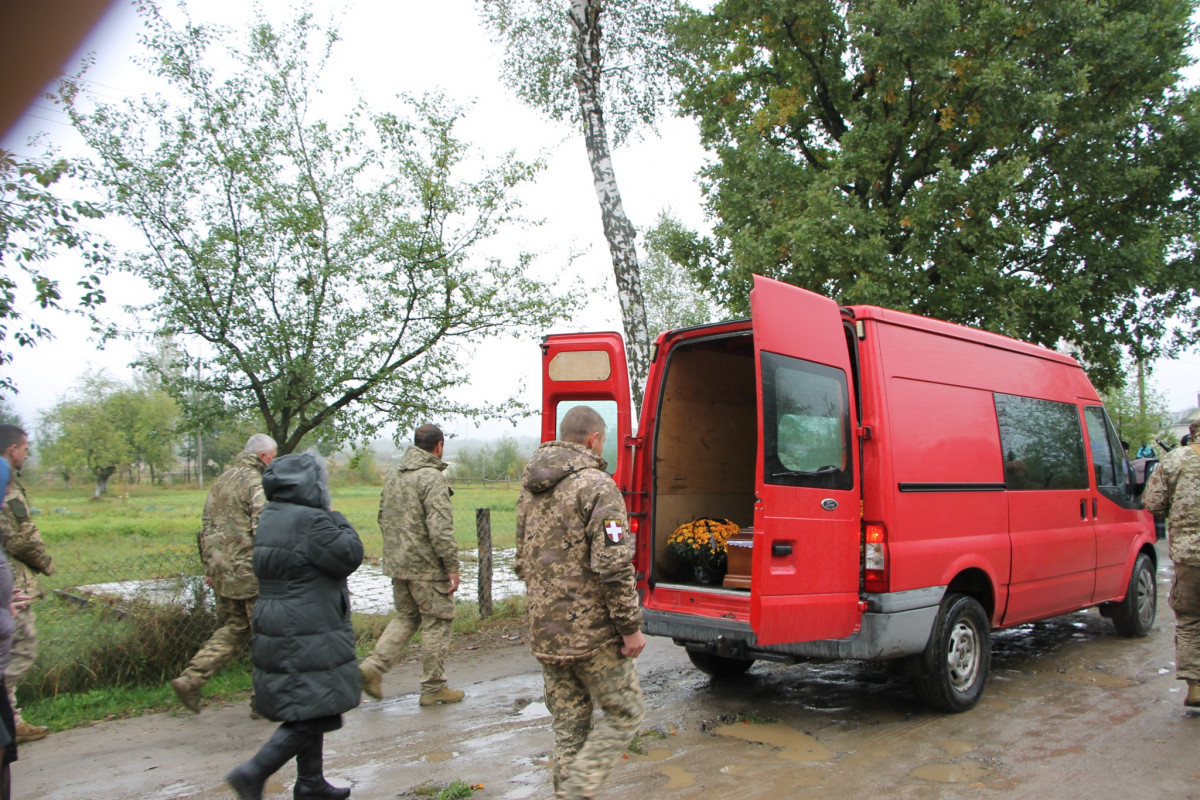 Загинув у полоні: волиняни провели до місця вічного спочинку воїна Ярослава Гарбара