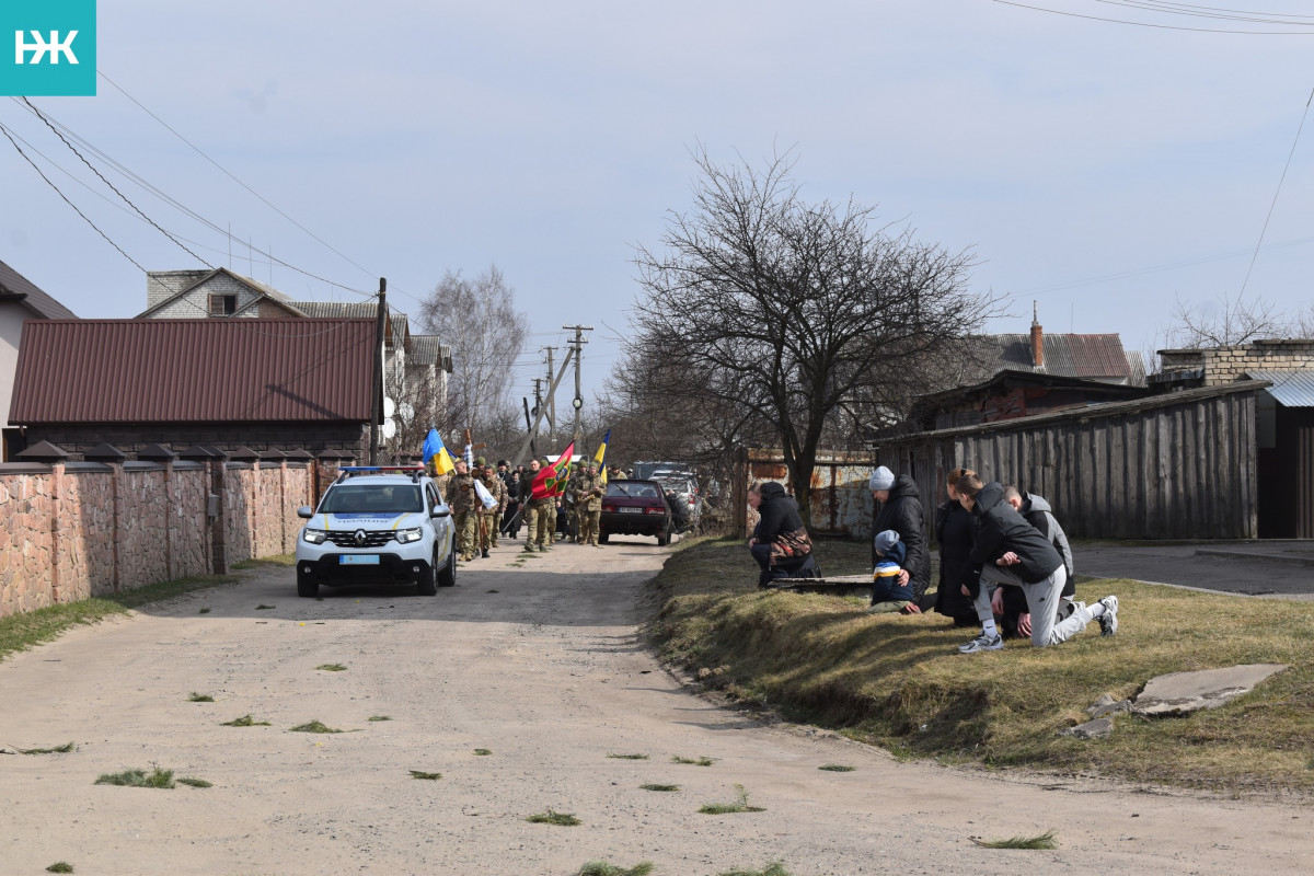 Востаннє додому повернувся через рік після загибелі: на Волині попрощалися із прикордонником Андрієм Мартинюком