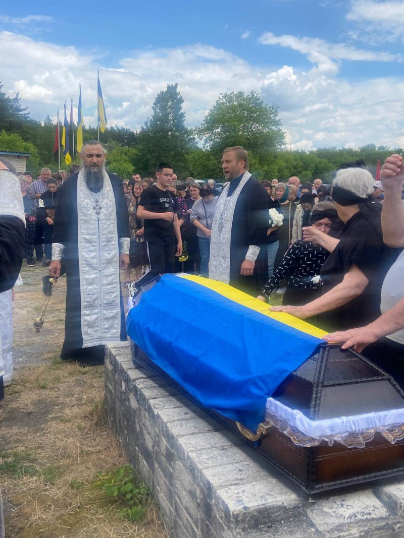 Загинув на Харківщині: на Волині поховали Героя Андрія Лепського
