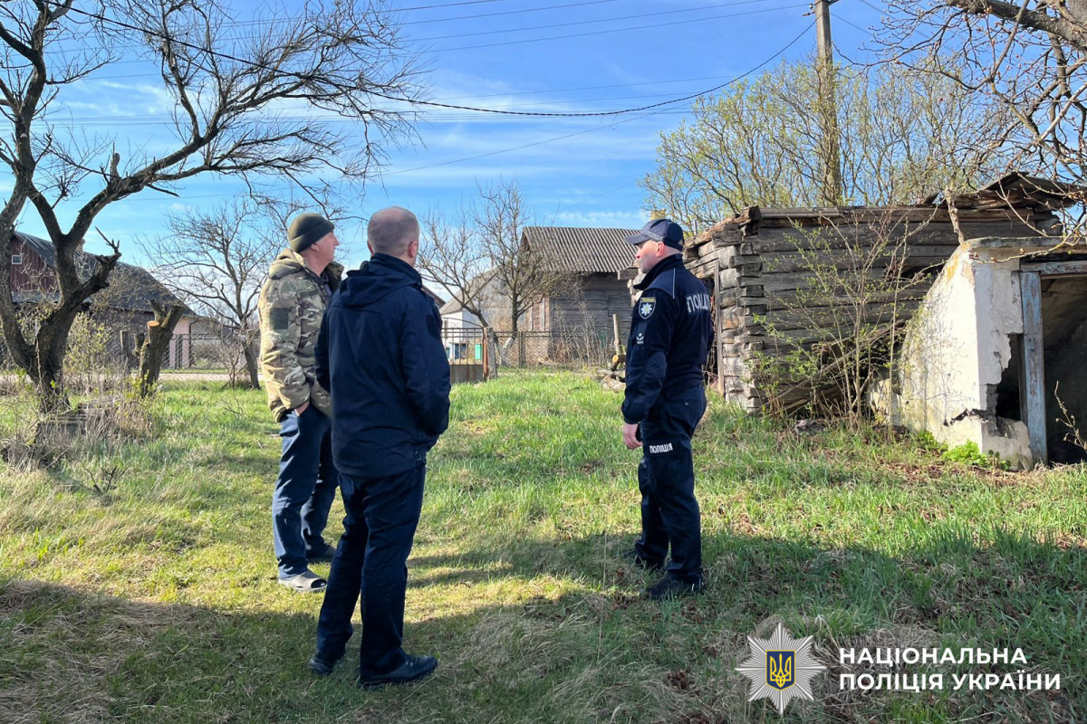 На Рівненщині сьомий день шукають зниклого 4-річного Дмитра. Основною версією може бути утоплення, — поліція