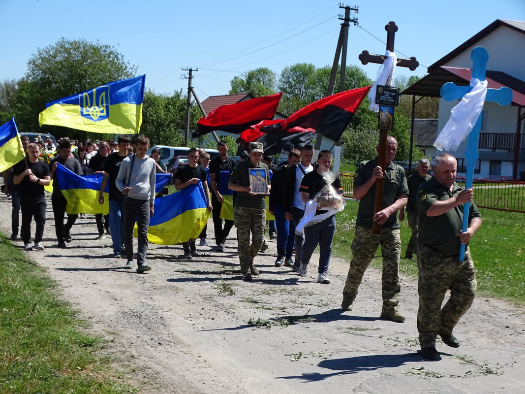 Загинув у Куп’янському районі внаслідок ворожого обстрілу: на Волині поховали Героя Олега Ковальчука