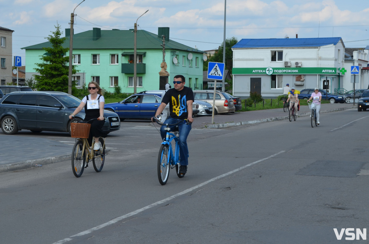 «Їду за Героя»: у місті на Волині вдруге провели благодійний велозаїзд на підтримку ЗСУ