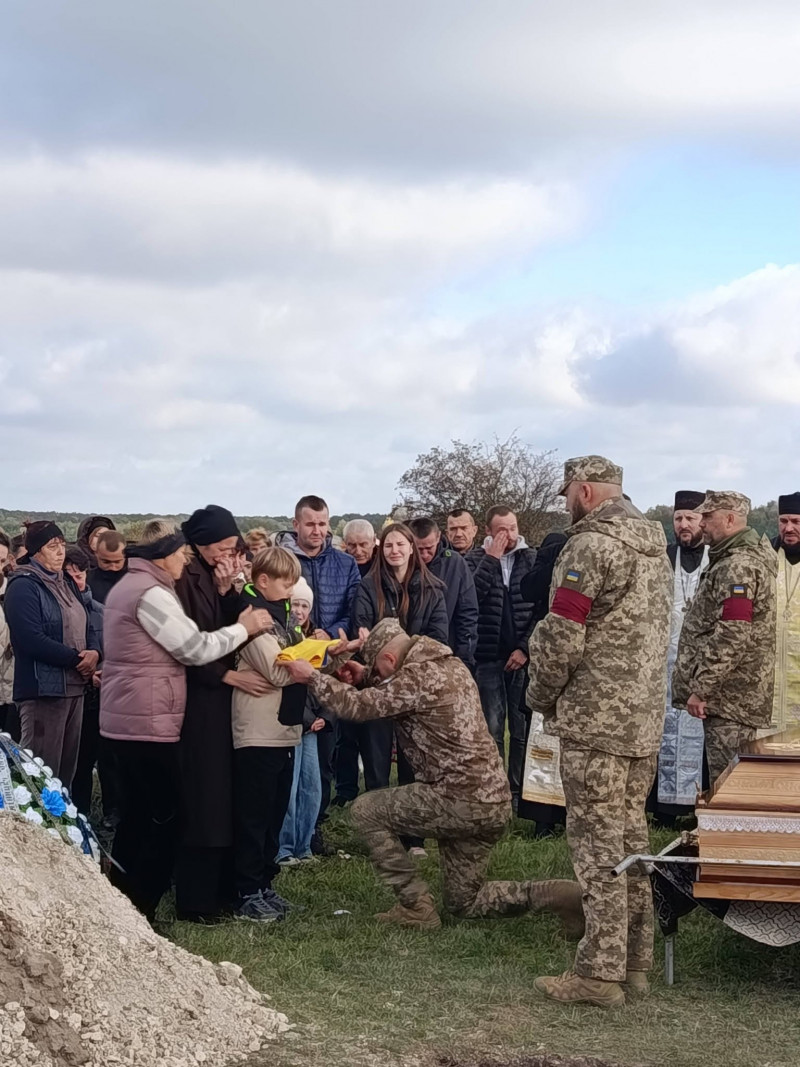 Назавжди 30: на Волині попрощалися із захисником Романом Гілем, якого вважали зниклим безвісти