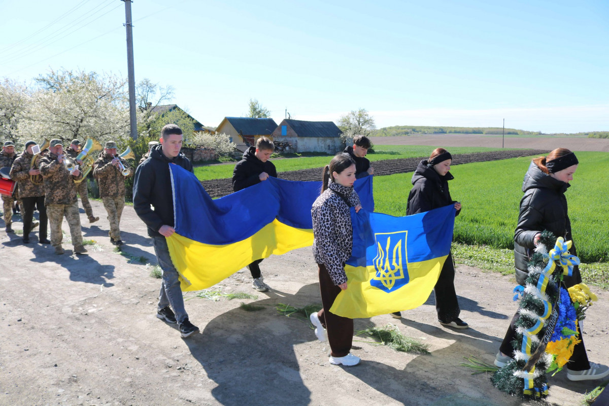 На Волині провели в останню дорогу захисника Івана Гутверта
