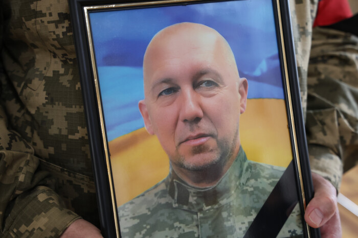 У Луцьку провели в останню путь полеглого військовослужбовця Олександра Кобилька