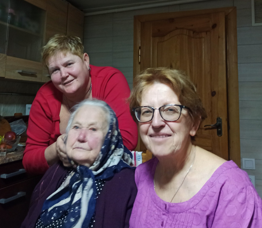 Багато років віддали праці й людям: у селі на Волині три довгожительки відзначили дні народження
