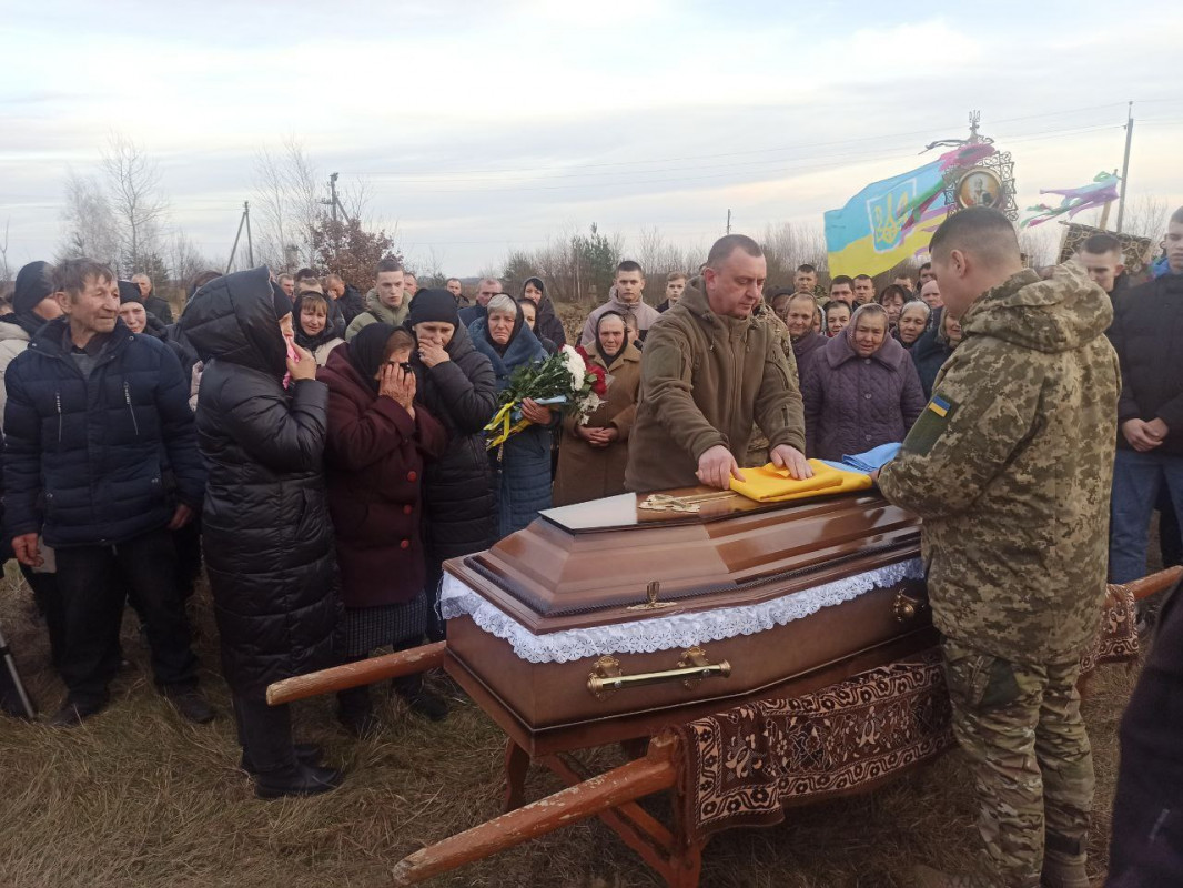 Загинув у Курській області: на Волині усім селом попрощалися з молодим Героєм Дмитром Михальчуком