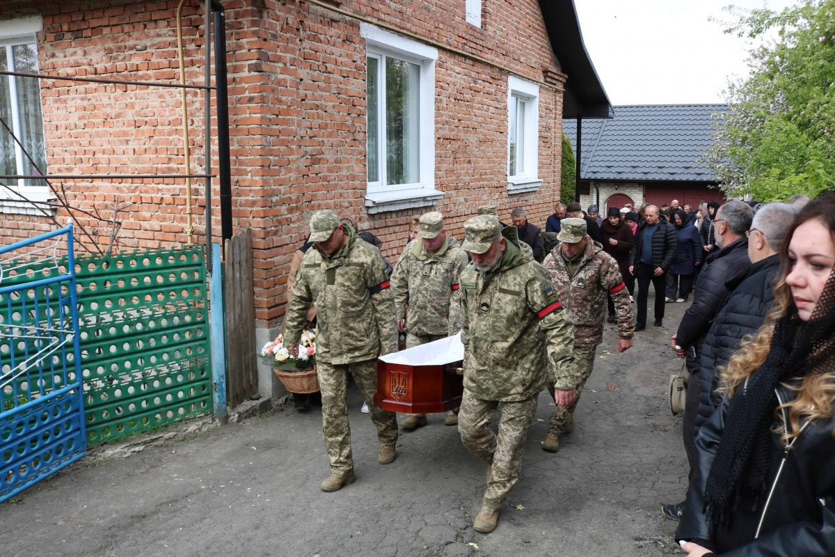На Волині попрощалися із захисником Миколою Гундеричем