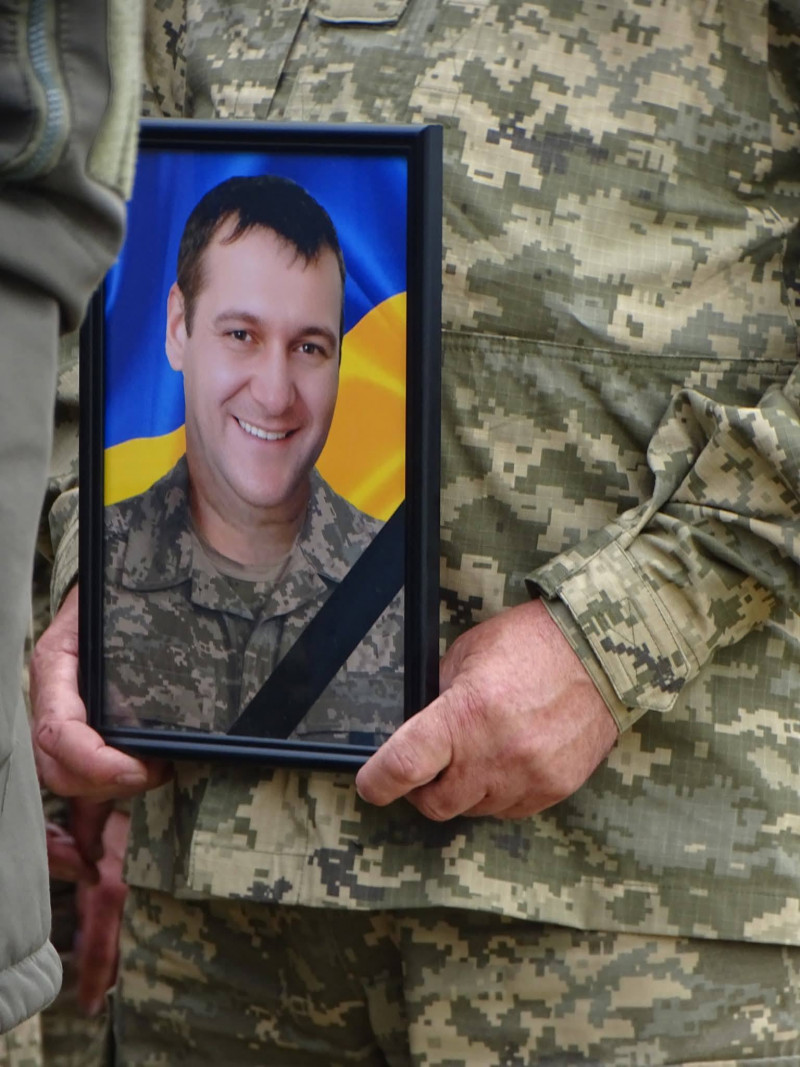Серце зупинилося у лікарні: на Волині поховали захисника Андрія Свігуна