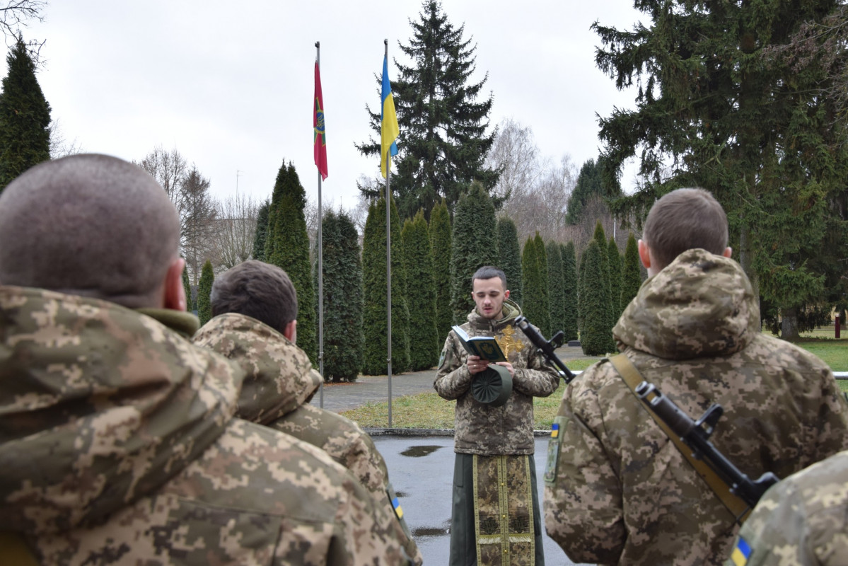 Наймолодшому - 19 років: новобранці Волинського прикордонного загону склали військову присягу