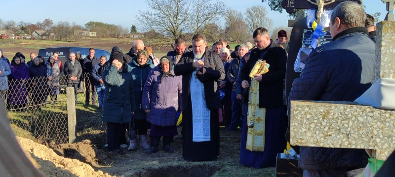 Загинув внаслідок удару FPV-дроном: волиняни попрощалися із загиблим Героєм Сергієм Семчуком