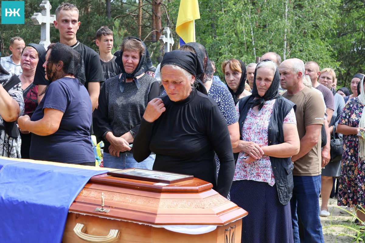 Загинув понад рік тому: на Волині поховали Героя Василя Душенка