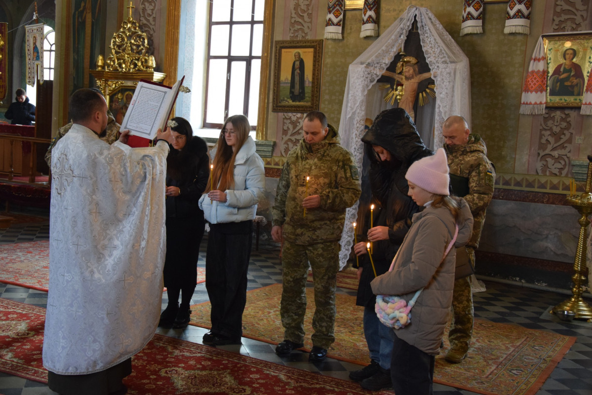 У Луцьку родинам загиблих прикордонників вручили їхні посмертні нагороди