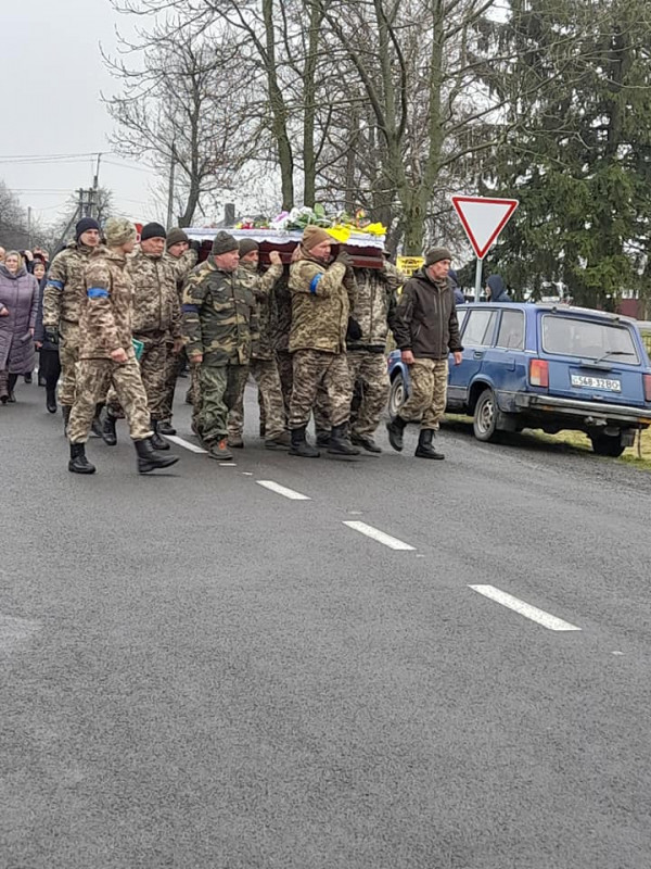 «Він міг би відзначити свій 50-річний ювілей…», - на Волині поховали загиблого Героя