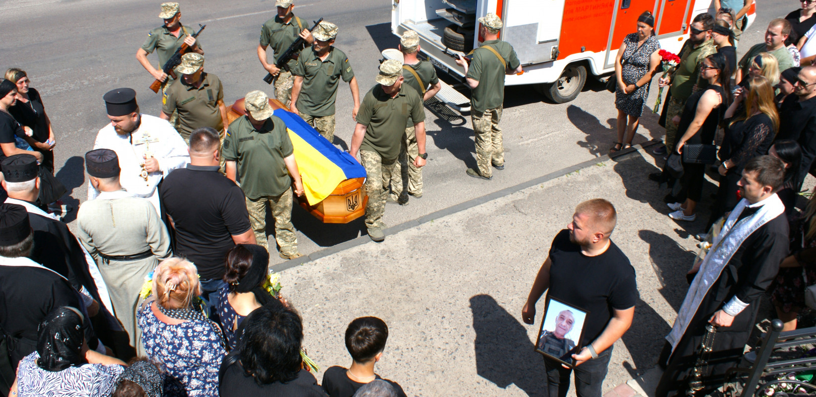 «За його голову окупанти обіцяли винагороду»: на Волині попрощалися з легендарним розвідником Віктором Зенцом