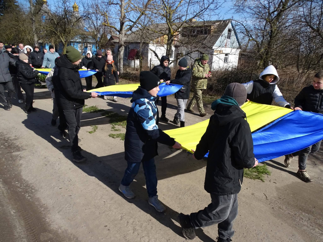 Після довгих місяців невідомості: на Волині провели в останню путь захисника Віталія Дудика