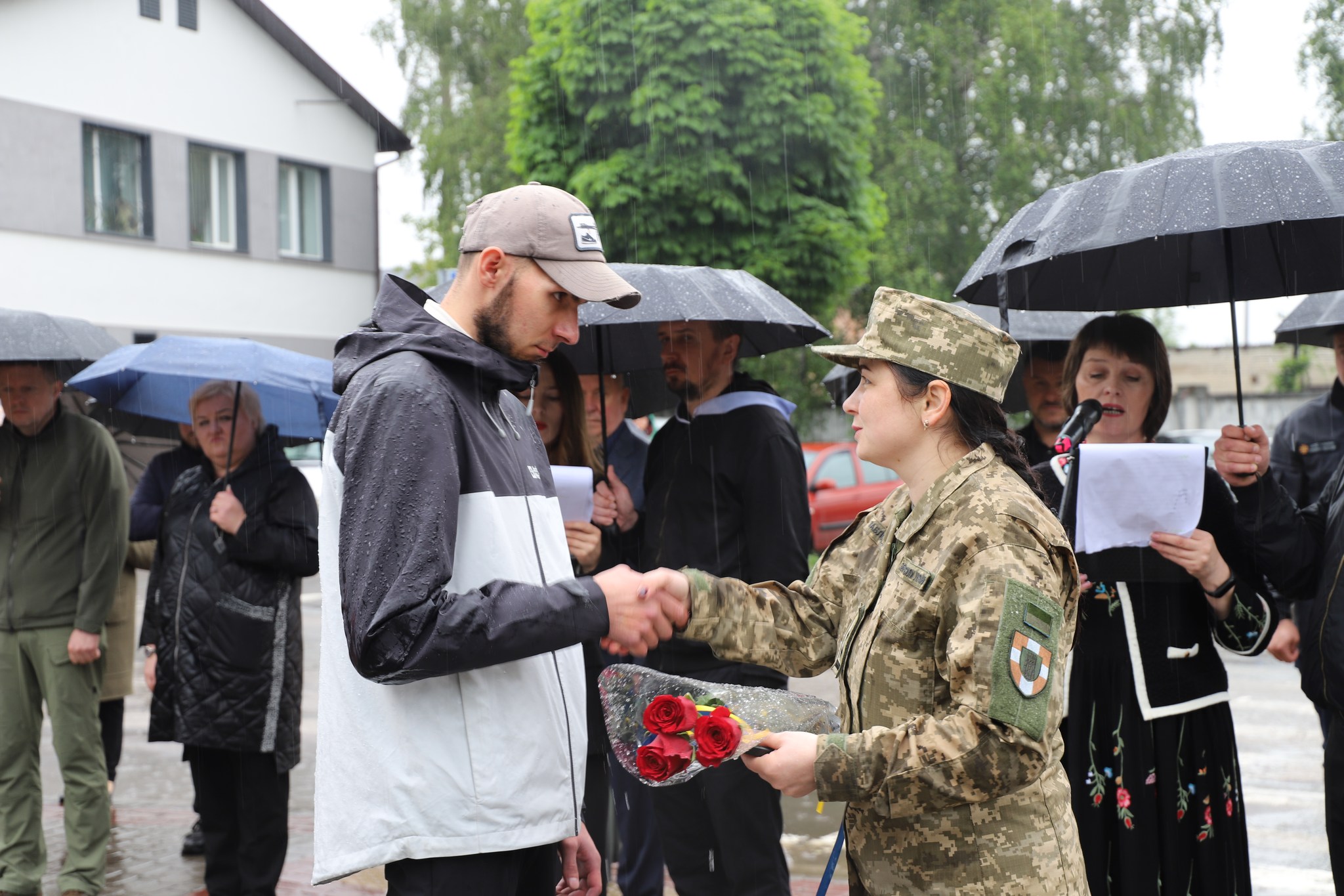 На Волині рідним полеглих Героїв та військовослужбовцям вручили високі державні нагороди