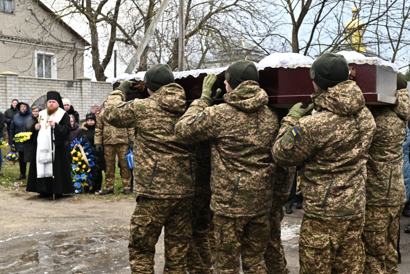 Чорний день: у Луцькій громаді попрощалися з Героями Юрієм Шаблевським та Олександром Гавришем