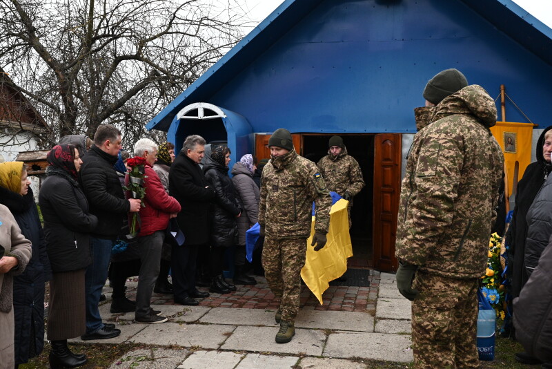 Чорний день: у Луцькій громаді попрощалися з Героями Юрієм Шаблевським та Олександром Гавришем