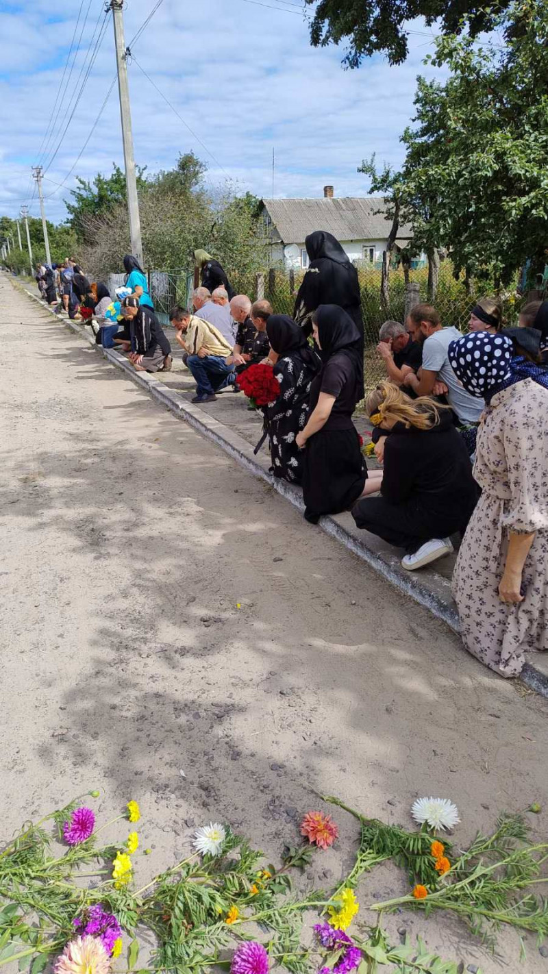 Навіки 31: на Волині в останню путь провели Героя Олега Оксенюка