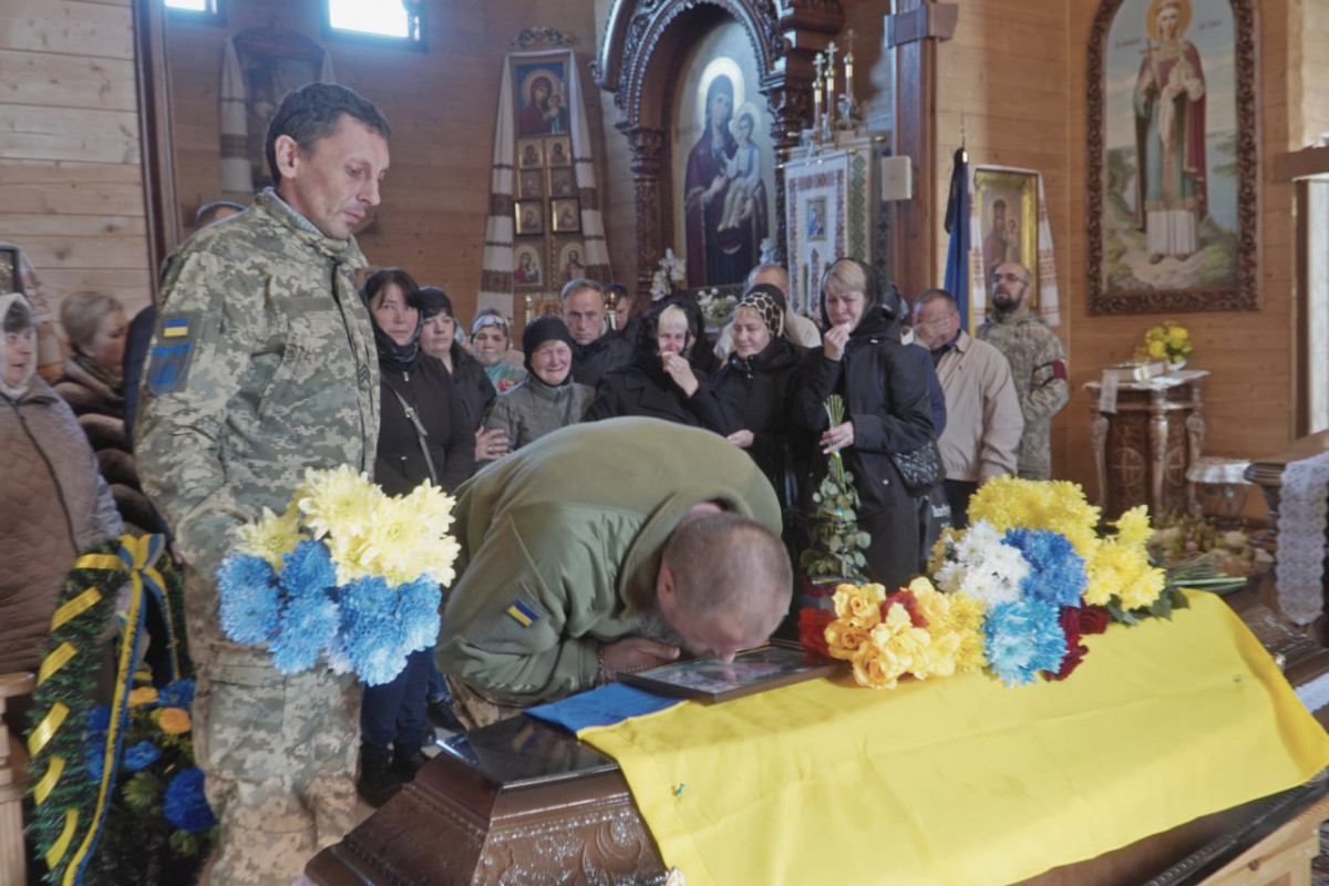 Минув майже рік з часу загибелі: назавжди «на щиті» на Волинь повернувся Герой Руслан Ломінський