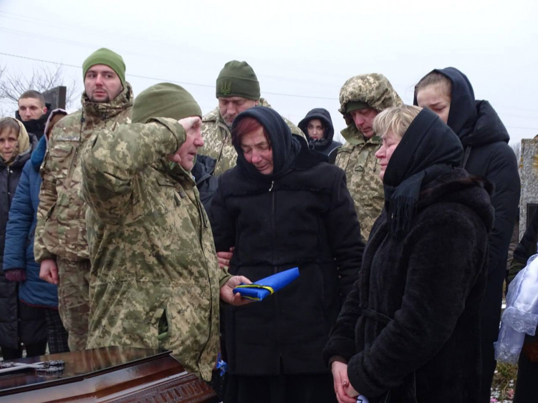 Йому назавжди 24: на Волині попрощалися з Героєм Богданом Ігнатюком